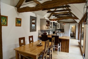Dining - Cotswolds Grade II Listed Barn +underfloor heating (Little Rissington)