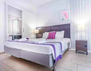 2 bedrooms, WiFi, bed sheets - Napian Superior Suit 22 (Ayia Napa)