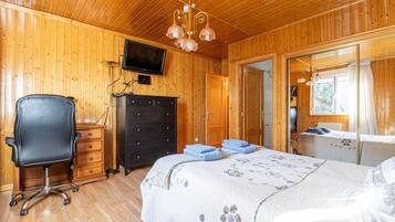 4 quartos, ferros/tábuas de passar roupa, Wi-Fi, roupa de cama