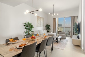 Dining - FIRST CLASS | 2BR | Steps to Dubai Opera & Mall (Downtown)
