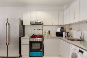 Private kitchen - FIRST CLASS | 1BR | Canal & Burj Khalifa View (Business Bay)