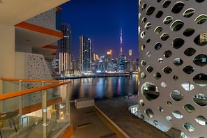 Property grounds - FIRST CLASS | 1BR | Canal & Burj Khalifa View (Business Bay)
