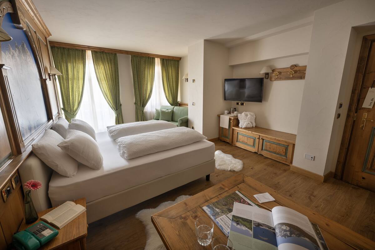 Junior Double or Twin Room, Balcony, Mountain View | In-room safe, iron/ironing board, free WiFi