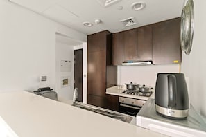 Private kitchen - FIRST CLASS |1BR| Near Burj Khalifa & Metro Access (Business Bay)