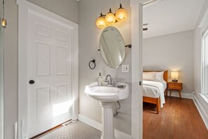 Hair dryer, towels