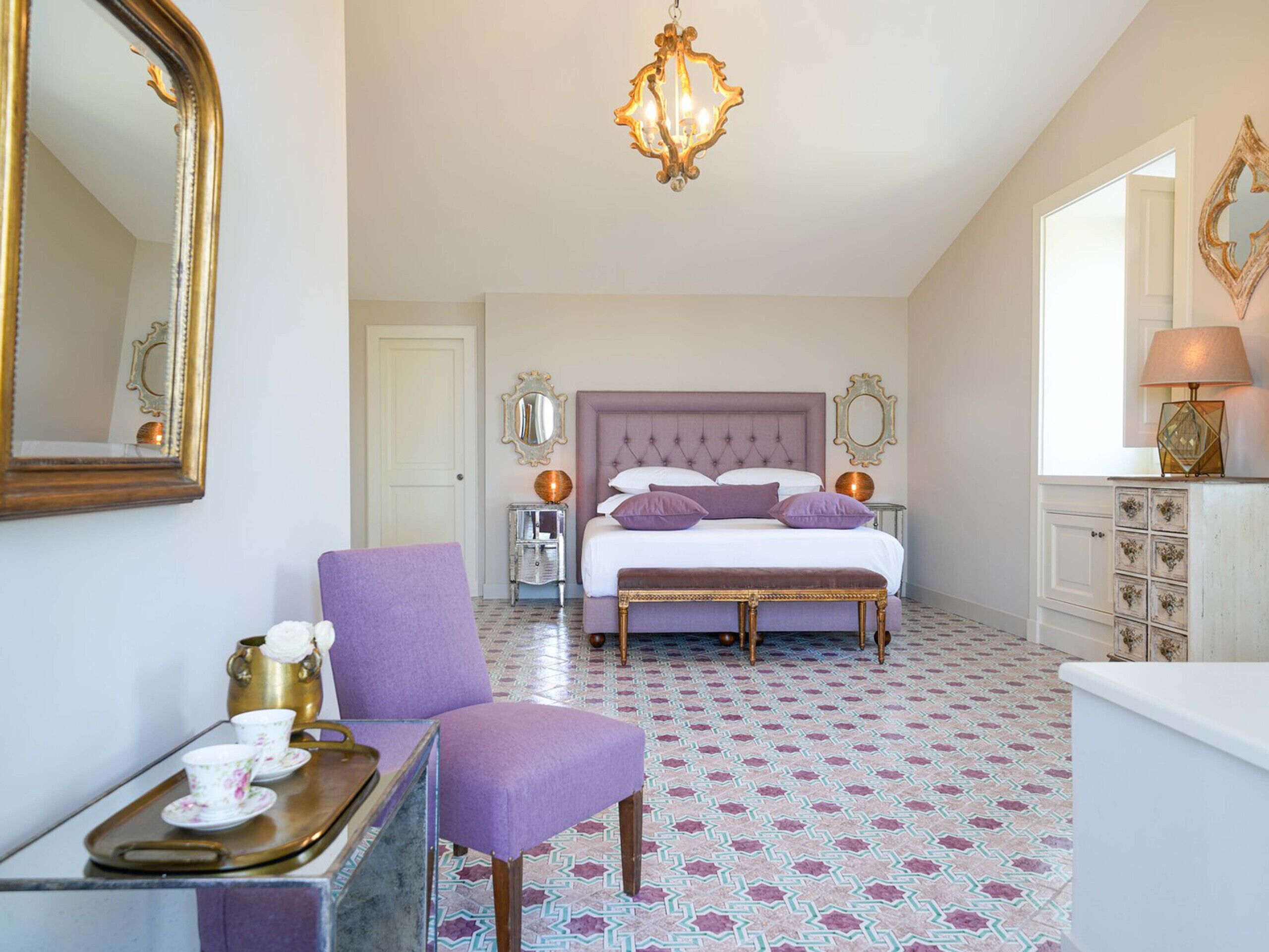 6 bedrooms, in-room safe, iron/ironing board, travel crib