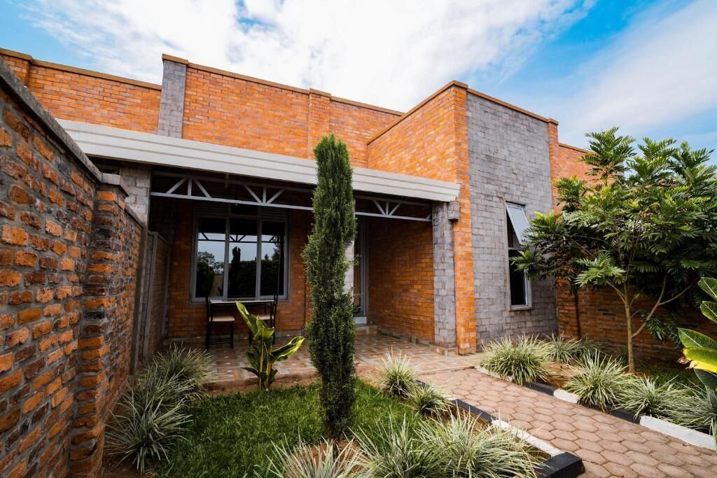 ファミリー アパートメント バルコニー ガーデンビュー