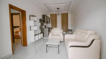 Deluxe Apartment, Balcony, Garden View