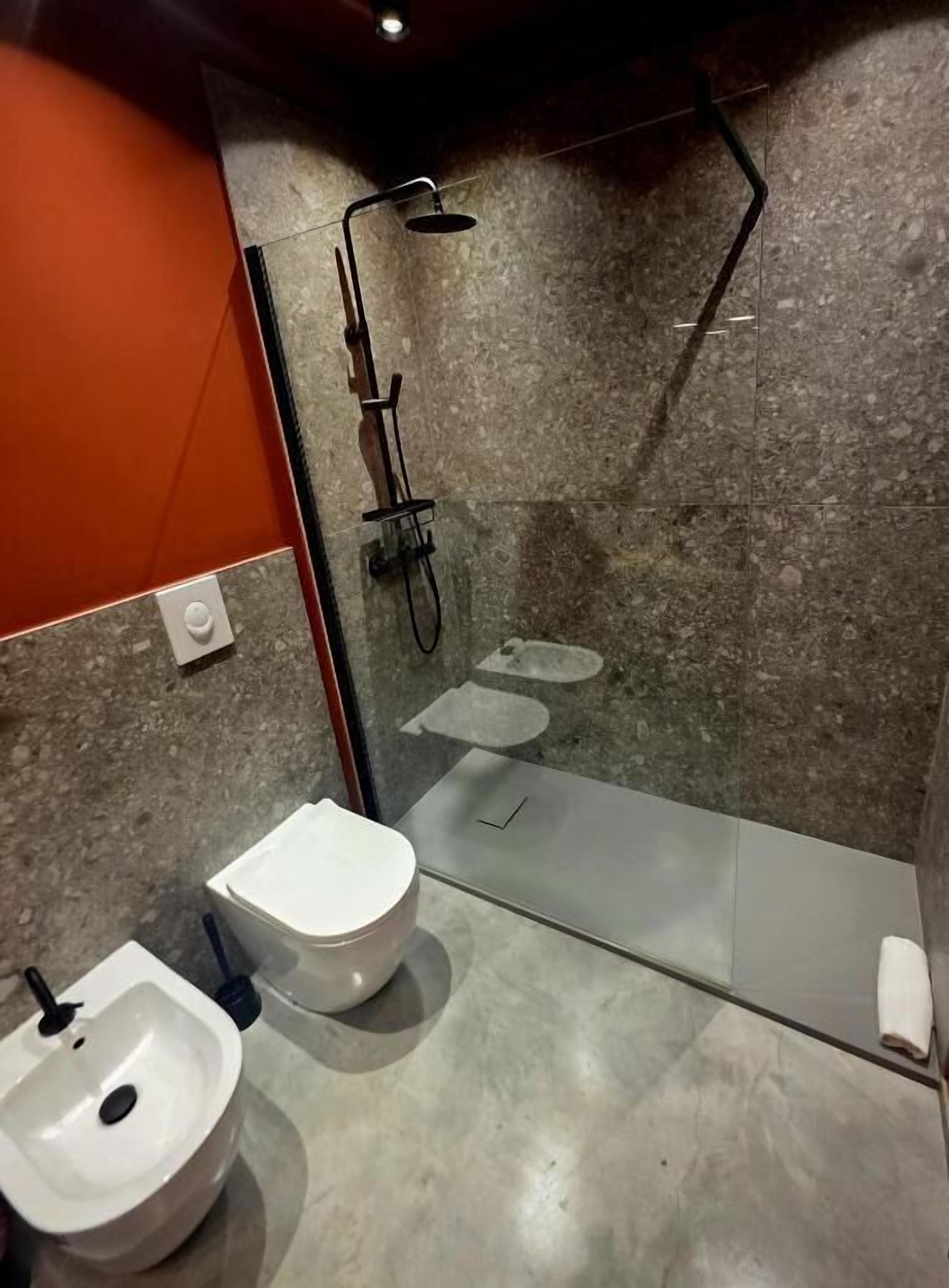 Tweepersoonskamer, 1 kingsize bed met slaapbank, patio