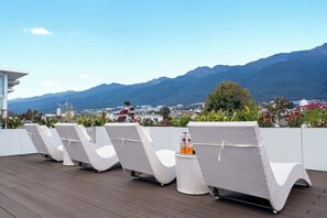 Comfort Double Room, Hill View | Balcony - SAI JIA HOTEL (Dali)