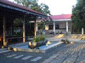 Property grounds - Hacienda Isabella Garden Resort (Indang)