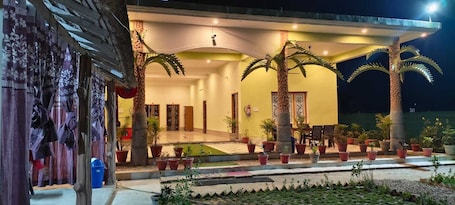 Exterior. Royal Chuka Farm Stay