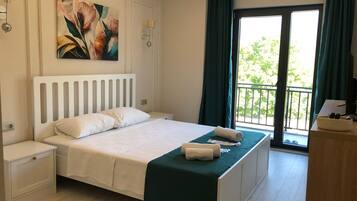 4 chambres, fer et planche à repasser, Wi-Fi, draps fournis