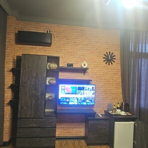 Basic Double Room, Garden View - batumi green park hotel (Batumi)