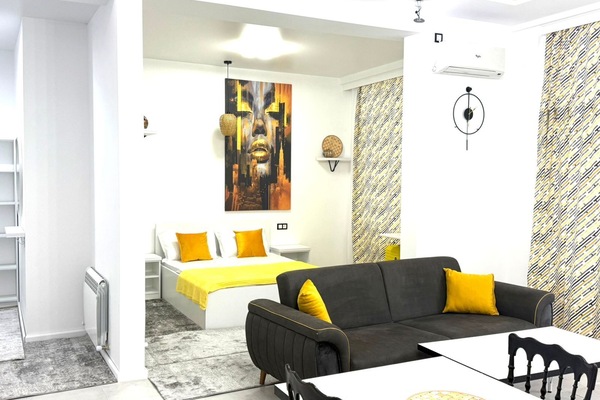 Classic Apartment | Desk, laptop workspace, WiFi (free)