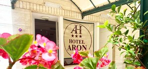 Unclassified image, 2 of 8, button - Hotel Aron Rimini (Viserbella)