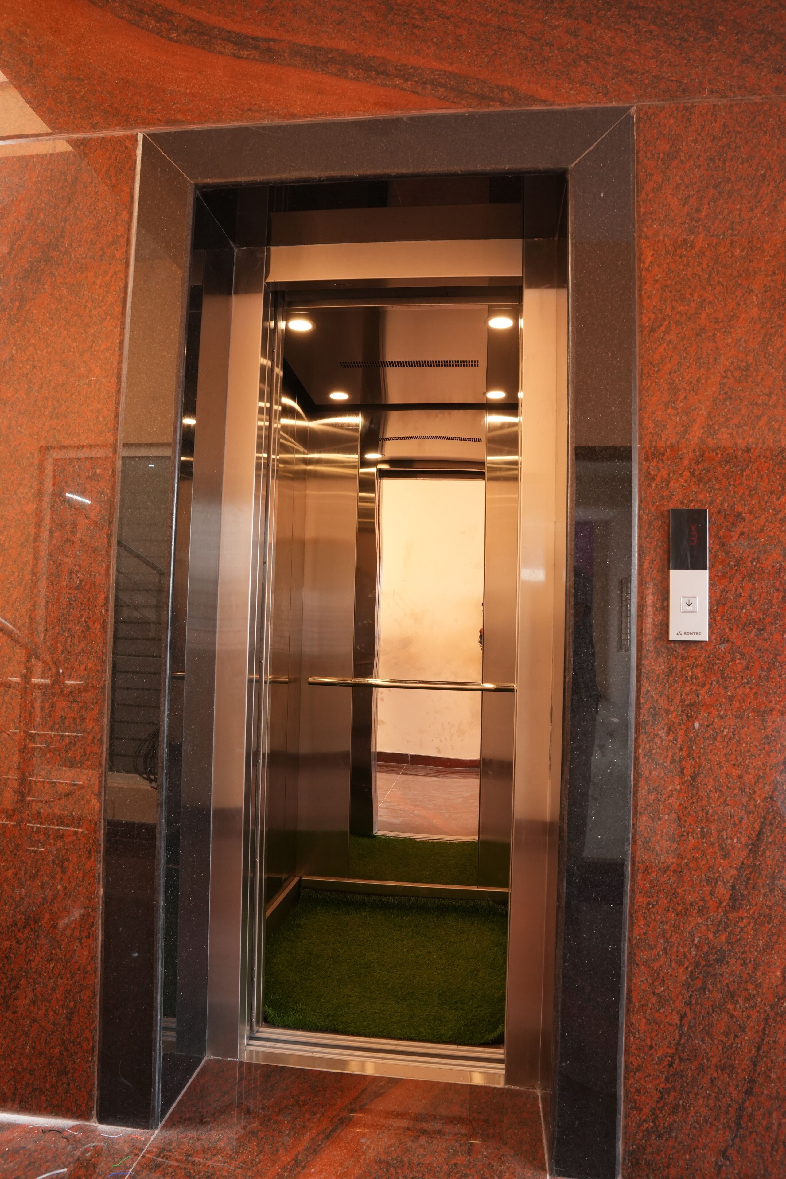 Suite, Balcony, Hill View