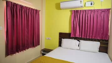 Deluxe Room, 2 Bedrooms | Individually furnished, laptop workspace, soundproofing, free WiFi