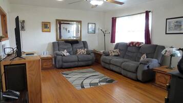 TV, DVD-spiller og filmbibliotek