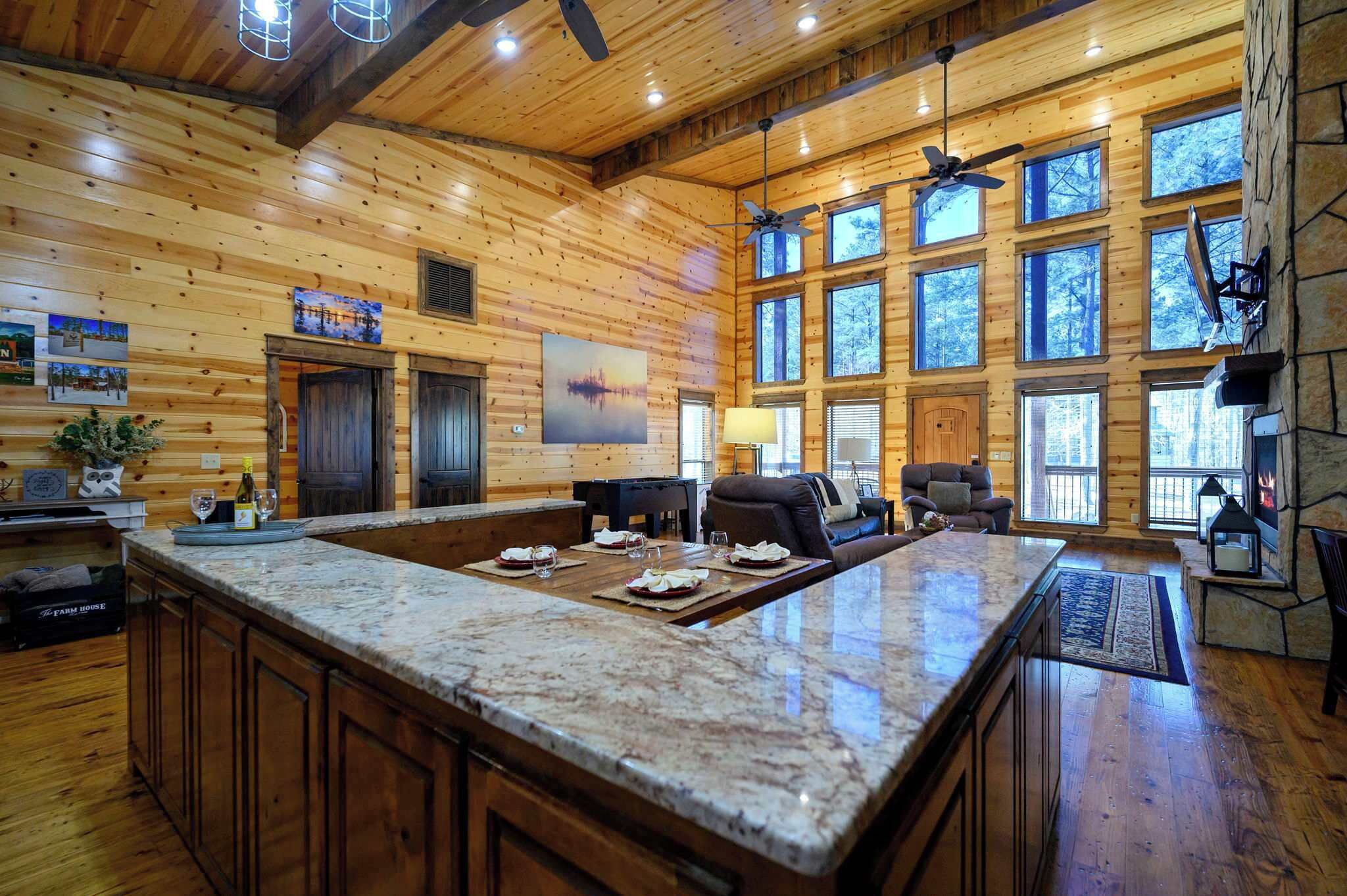 Cabin, Multiple Beds, Hot Tub, Garden View (Hoot's Hideaway) | Interior