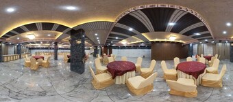 Hotel The Royal Knot