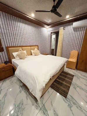 Free WiFi - Hotel The Royal Knot (Kanpur)