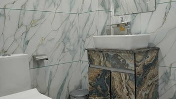 Vòi sen/bồn tắm kết hợp, xà phòng