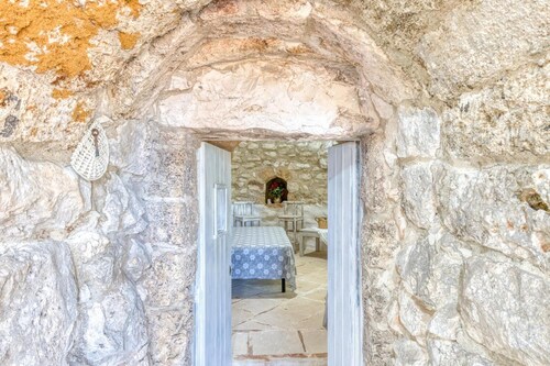 Trullo Depandance with Small Terrace