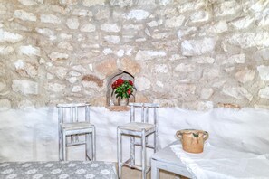 Spa - Apartment 'Baccole - Trullo Depandance' with Shared Terrace, Private Garden and Air Conditioning (Gagliano del Capo)