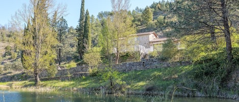 Overnatningsstedets område