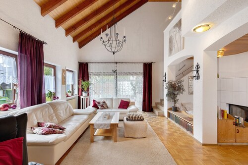 Ferienhaus 'Haus Domblick' mit privater Terrasse, Gemeinschaftsgarten und WLAN