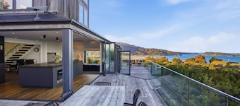 Split Apple Holiday House