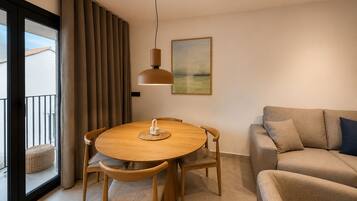 Standard Apartment, Non Smoking | Living area