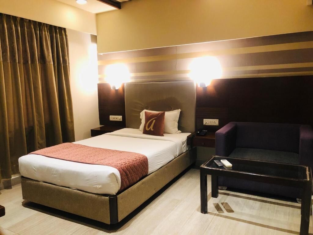 Premium Single Room, City View