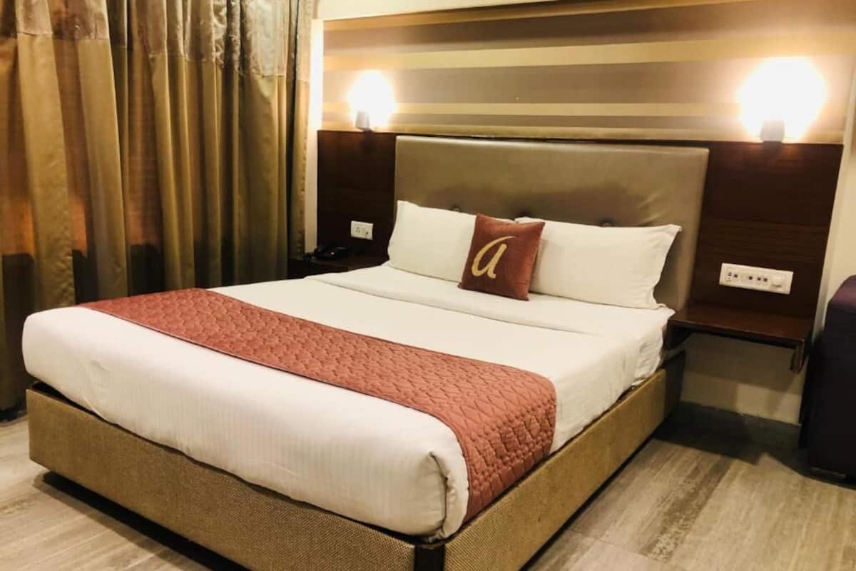 Premium Double Room, City View