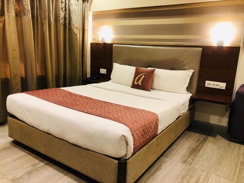 w-100 hotel_img