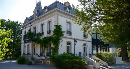 Â Maison Bourgeoise de CaractĂšre avec parc d'un hectare