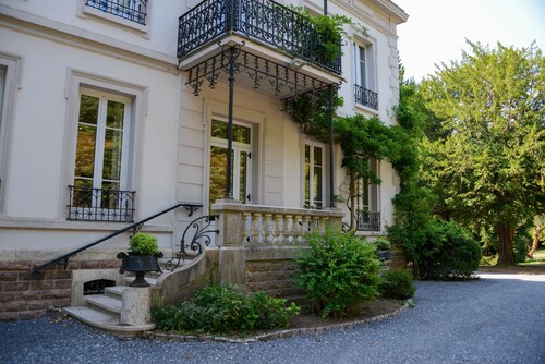  Maison Bourgeoise de Caractère avec parc d'un hectare