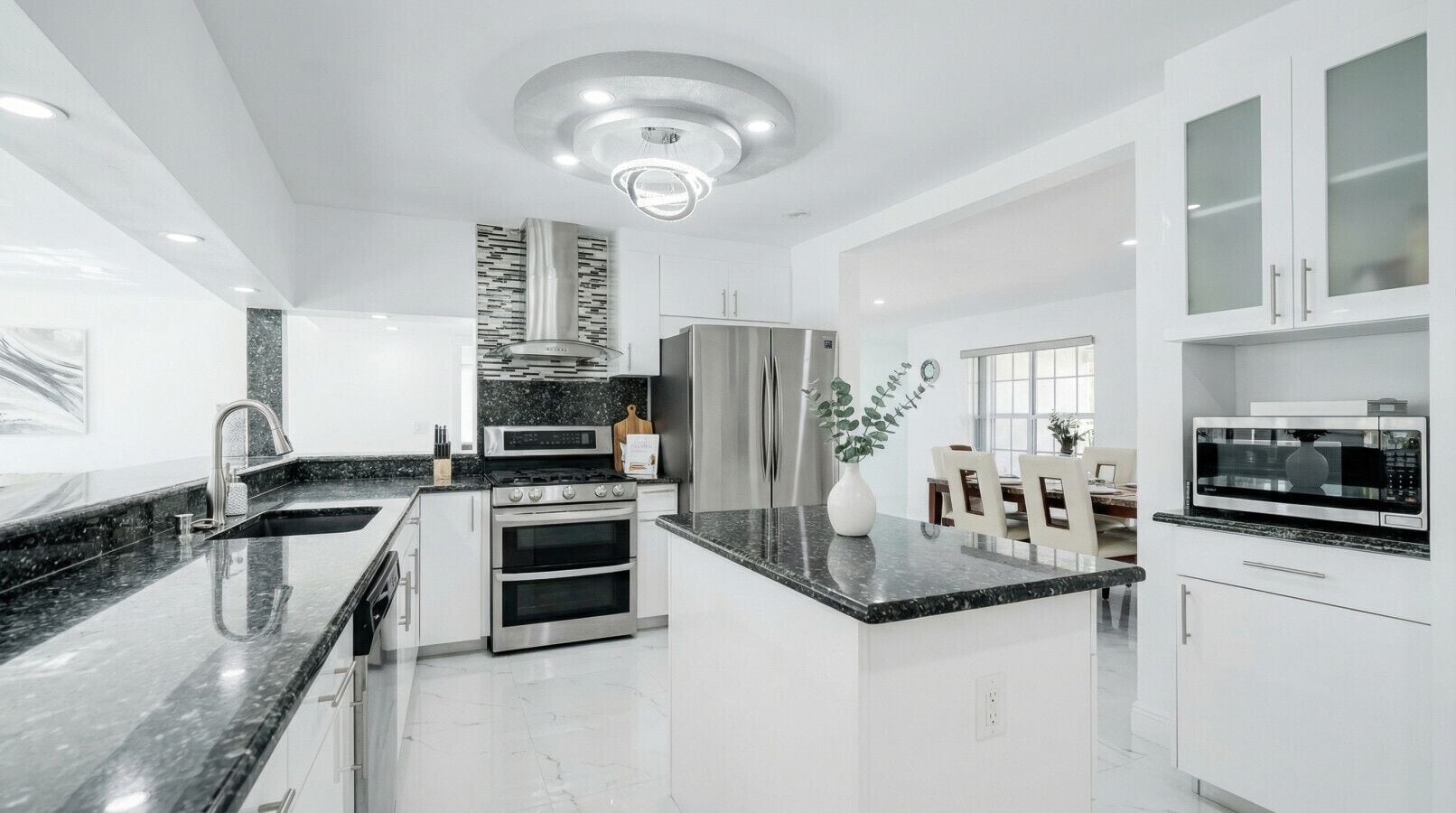 微波炉、烤箱、炉灶、洗碗机