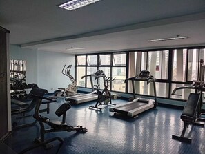 Fitness facility - Manila Bay View Mansion Malate Carnival  (Manila)