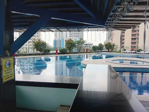  Manila Bay View Mansion Malate by Carnivale Inn