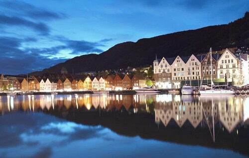 Modern 3 Bedroom, 2 King Beds, Near Bryggen