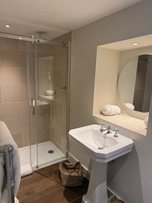 Hair dryer - Park Lodge, charming countryside stay near Lulworth Cove (East Lulworth)
