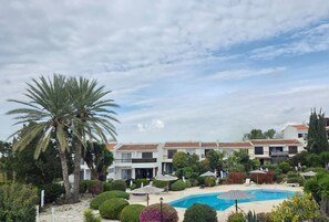 Room - Ambrosia Townhouse by Staycom (Paphos)