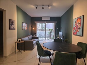 Apartment | 2 bedrooms - Pop Art Residence by Staycom (Nicosia)