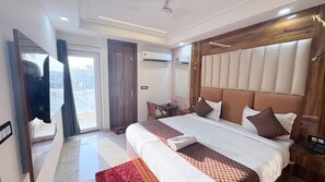 Superior-Doppel- oder -Zweibettzimmer, Balkon, Stadtblick