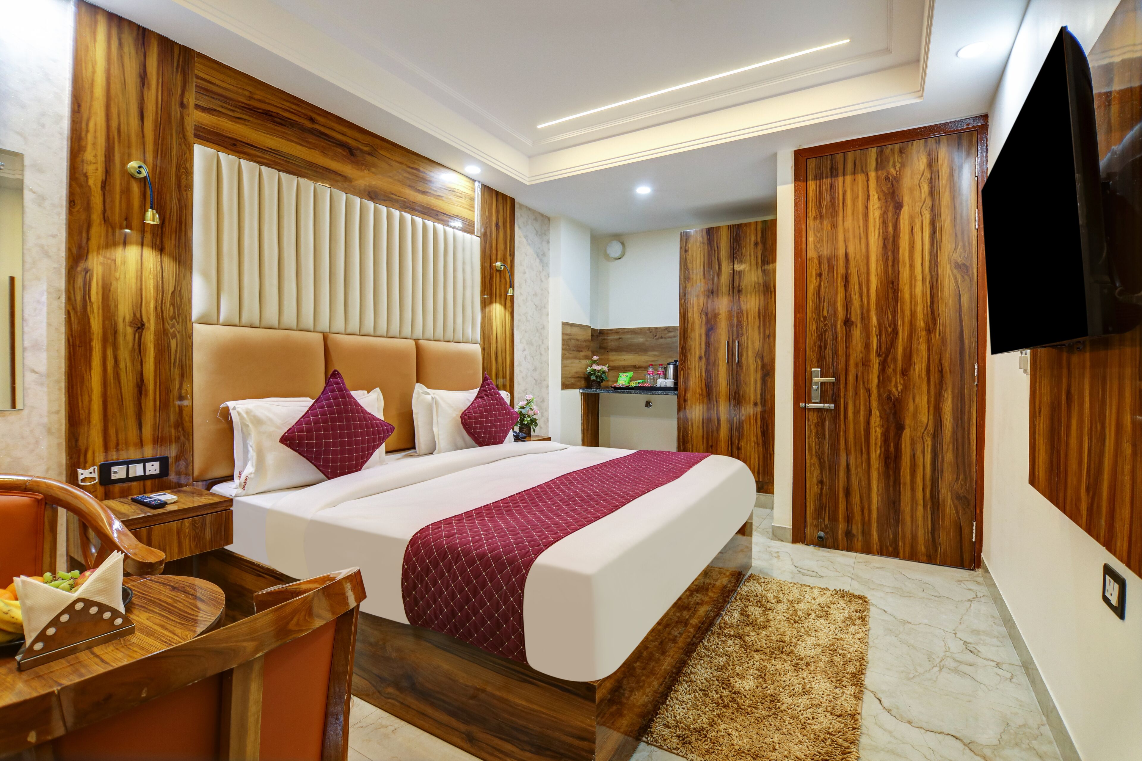 Habitación Deluxe doble | Escritorio y espacio para trabajar con un portátil