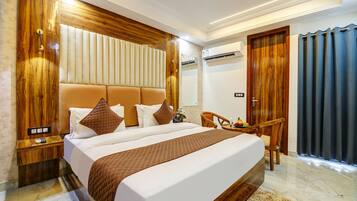 Superior Double or Twin Room, Balcony, City View