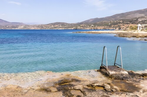 Apartment 'Aloustina' 50 m vom Meer entfernt in Archangelos