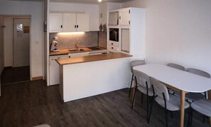 Dining - Apartment in Les Carlines by Ski Slopes (Les Orres)